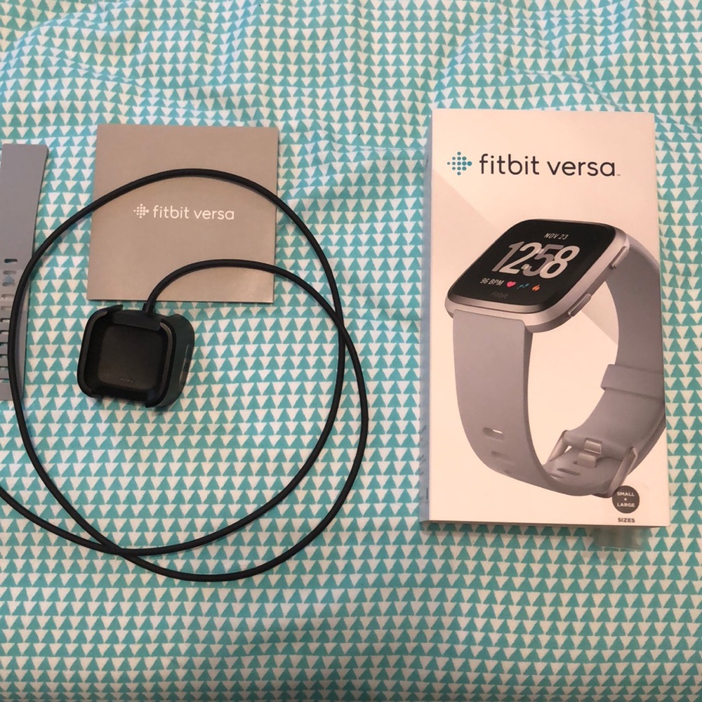 ✨LAST CHANCE✨ FitBit Charger and Band (for Versa)